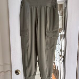 Athleta Moss Venice Cargo Joggers Pants
